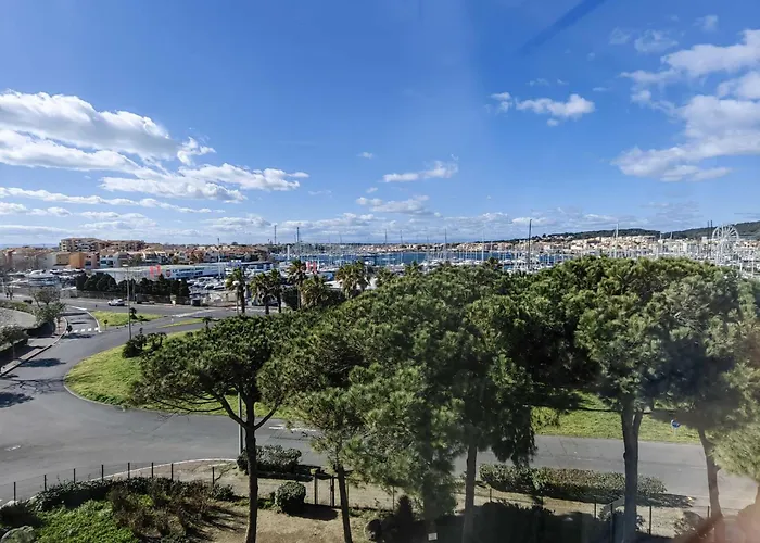 A 20m Avec Parking - Cap D'agde - Fr-1-607-71 アグド